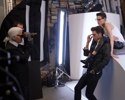 Karl Lagerfeld: Kacamata Rancanganku Buat Wajah Jelek Jadi Menarik