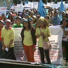 Tolak Permenkeu No 78, Ribuan Buruh Demo Bea Cukai Malang