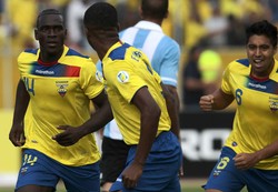 Segundo Castillo berhasil menyamakan kedudukan 1-1. REUTERS/Guillermo Granja.