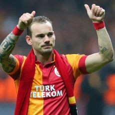 Van Gaal Senang Jika Sneijder Gabung Chelsea