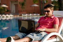 Bagaimana Tidak Stres, Jutaan Orang Tak Bisa Lupakan Pekerjaan Saat Libur