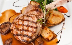 5 Restoran Halal di Paris yang Jadi Favorit Pelancong Muslim