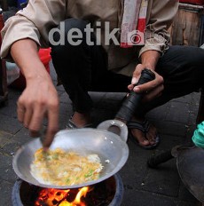 Dituding Tarik Bayaran dari PKL Oleh Jokowi, Ini Jawaban Panitia PRJ