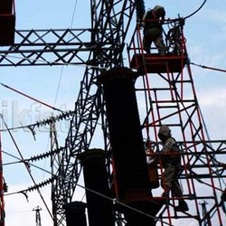 PLN Resmikan 4 Pembangkit Listrik Matahari Untuk Warga NTT