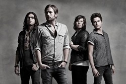 Judul Album Baru Kings of Leon Terinspirasi dari John Travolta