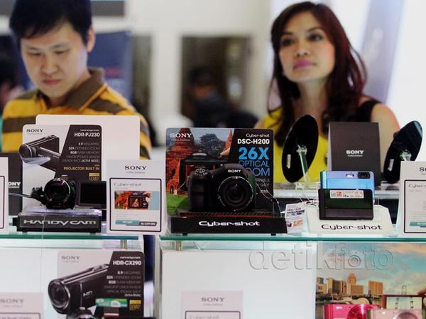 Memburu Beragam Gadget Baru di FKI dan ICS 2013