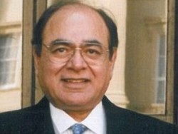 Kisah Aneh Kakek Tewas Karena Celana Nyangkut di Mobil