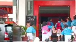 Distribusi KPS, Jasa Pak Pos untuk Warga Miskin