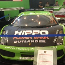 Mobil Lamborghini Mejeng di Pesta Gadget