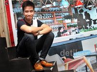 Wajah Sumringah Vidi Aldiano