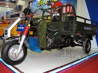 Motor Niaga Pertama dengan Mesin Diesel