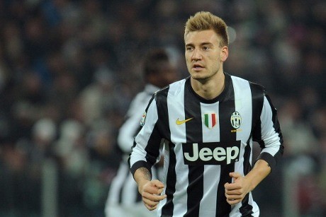 Ditawar Lima Klub, Bendtner Segera Putuskan Masa Depan