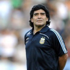 Diego Maradona Akan Berkunjung ke 4 Kota di Indonesia