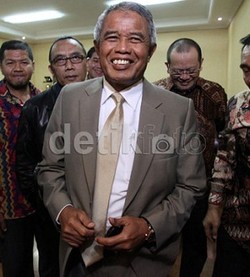 Kasus Hambalang, KPK Periksa Ketua Umum PSSI Sebagai Saksi