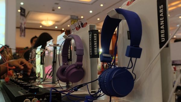 Berburu Perangkat Audio Menarik di ICS & FKI 2013