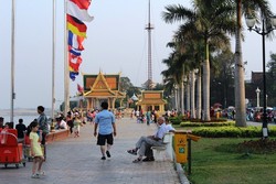 8 Kegiatan Anti Bosan Saat Transit di Phnom Penh