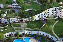 Dicari: Pelawak di Hotel Austria dengan Gaji Rp 19 Juta