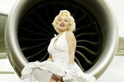 Kalau Pramugari & Pilot Anda Selebriti, Pilih Siapa?