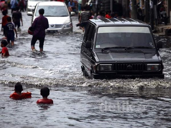 Banjir Rob Terjang Pademangan