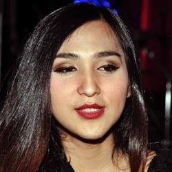 Dena Rachman Masih Ingin Fokus di Dunia Fashion