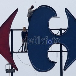 Di Carrefour, BBM Dijamin Tidak Naik
