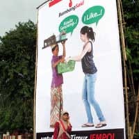 Bidik Pemilih Muda di Pilgub Jatim, PDIP Luncurkan Baliho Gaul