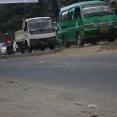 Pekan Depan Jalan Kiaracondong Dibeton Setebal 25 Sentimeter