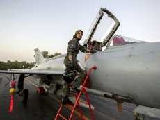 Ayesha Farooq, Pilot Jet Tempur Perempuan Pertama di Pakistan dan Berjilbab