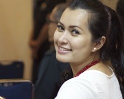 Bagaimana Menghadapi Stigma Sosial Saat Pacaran dengan Duda?