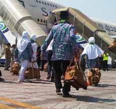 3.800 Calon Jamaah Haji di Jatim Terancam Tertunda Berangkat Haji 2013