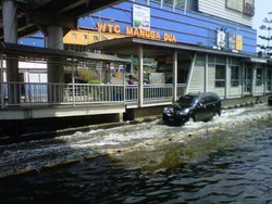 Tolong! Banjir Setinggi 30 Cm Masih Genangi Pademangan
