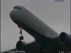 Pesawat Penyok, Diduga Tertabrak UFO