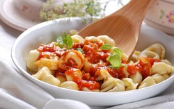 Yuk, Bikin Tortellini, Pasta Unik Berbentuk Pusar!