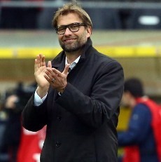 Santana Kritik Habis Juergen Klopp