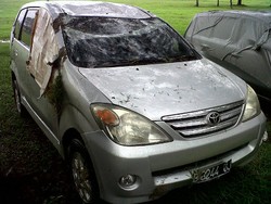 CCTV Menunjukkan Ada Senggolan Sebelum Avanza Terbalik di Bandara