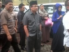 Datangi KPK, Wagub Riau Gagal Bertemu Rusli karena Jam Besuk Sudah Habis 