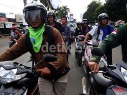 2 Hal Ini Bikin Pengendara Motor Malas Pakai Mobil Murah