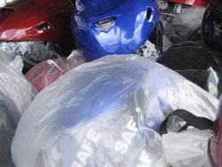 Sudah Mirip VCD Bajakan, Helm SNI Palsu Sulit Diberantas