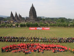 Ratusan Moge Ducati Merahkan Yogya