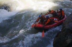 Arung Jeram 7 Hari, Mungkin Ini yang Tergila di Indonesia