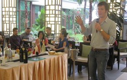 Mencuri Ilmu Meracik Cocktail dan Mencicipi Wine dari Italia