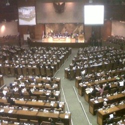 PDIP Bikin APBN-P Tandingan, Ini Respons Golkar