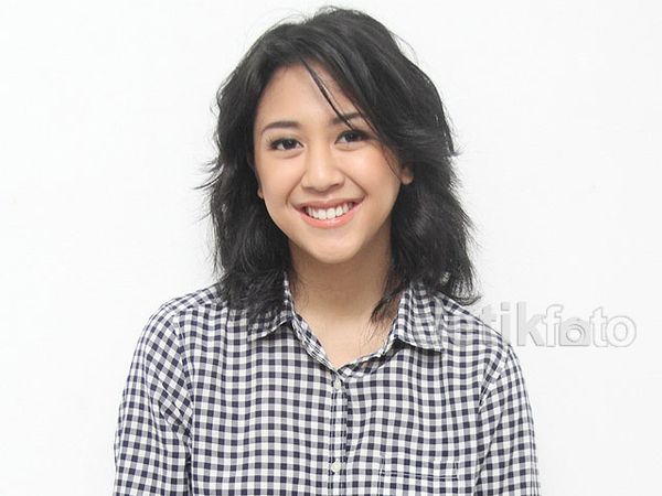 Tabrak Motif ala Sherina