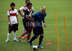 Nainggolan adalah pemain timnas Belgia dan sudah mengantongi satu penampilan bersama timnas Belgia dalam laga melawan Cile pada 29 Mei 2009.