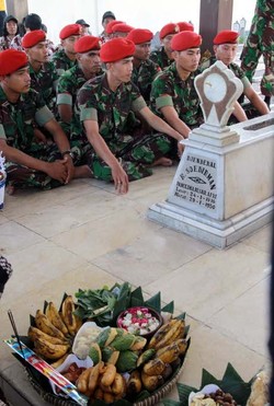 Jelang Sidang Cebongan, Kopassus Nyekar ke Makam Jenderal Soedirman
