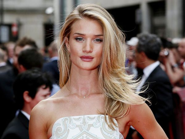 Bibir Seksi Rosie Huntington-Whiteley