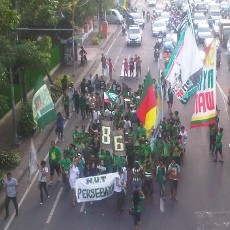 Karnaval Bonek Meriahkan Ultah ke 86 Persebaya