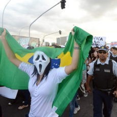 Ada Piala Konfederasi, Unjuk Rasa Semakin Besar dan Meluas