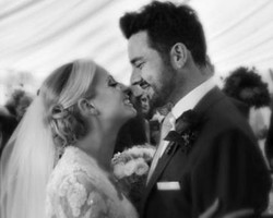 Kekasih Sekarat, Wanita Ini Siapkan Pernikahan Hanya Dalam Waktu 10 Hari