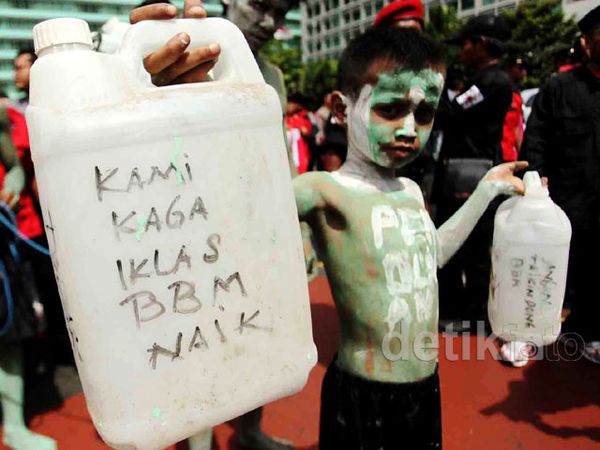 PDIP Turun ke Jalan Minta BBM Batal Dinaikan